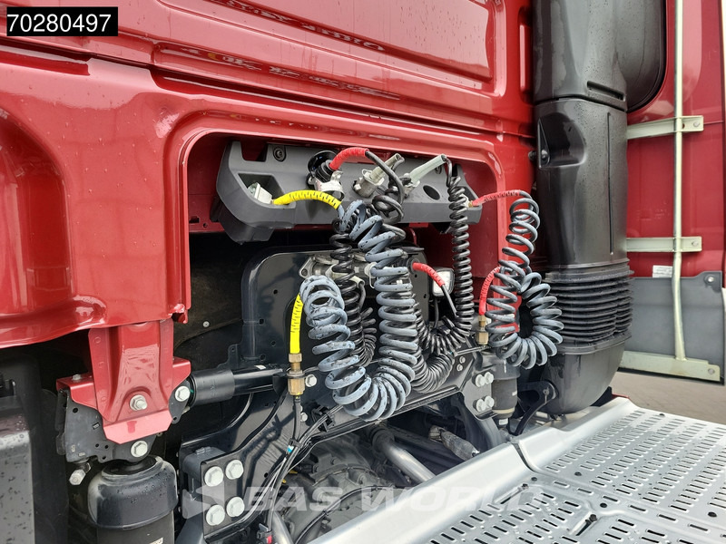 Sattelzugmaschine DAF XF 530 XF 4X2 Retarder ACC Standklima Euro 6: das Bild 13