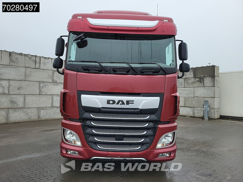 Sattelzugmaschine DAF XF 530 XF 4X2 Retarder ACC Standklima Euro 6: das Bild 6