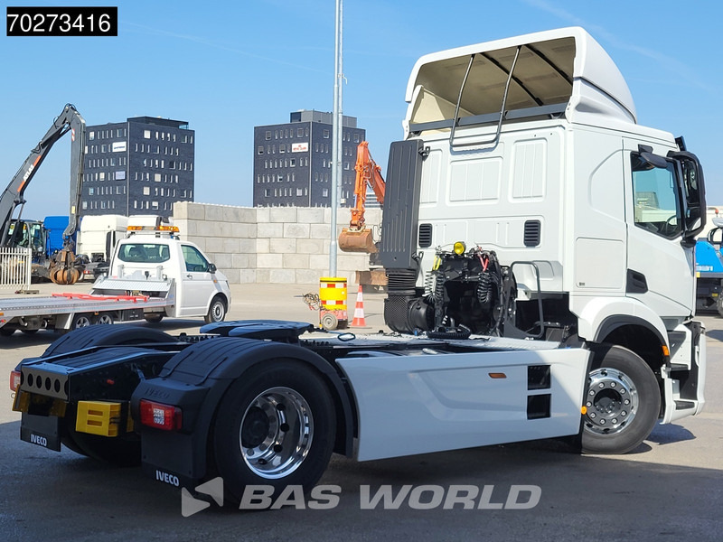Iveco S-Way 340 4X2 NEW! ActiveTime Alcoa's ACC LED - Sattelzugmaschine: das Bild 5 Iveco S-Way 340 4X2 NEW! ActiveTime Alcoa's ACC LED - Sattelzugmaschine: das Bild 5