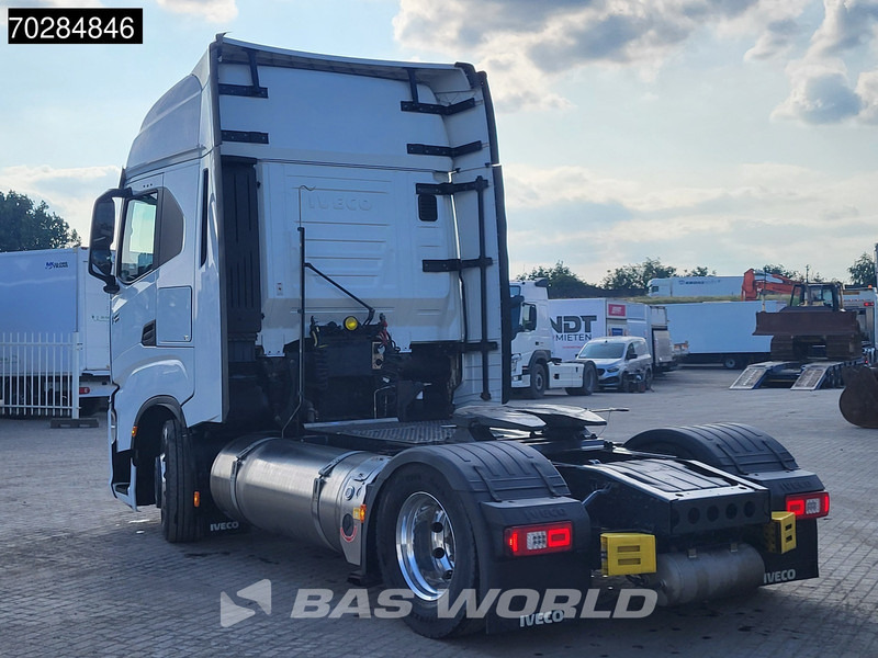 Iveco S-Way 460 S-Way 4X2 Retarder 2x LNG Tanks Navi ACC Alcoa's - Sattelzugmaschine: das Bild 2 Iveco S-Way 460 S-Way 4X2 Retarder 2x LNG Tanks Navi ACC Alcoa's - Sattelzugmaschine: das Bild 2