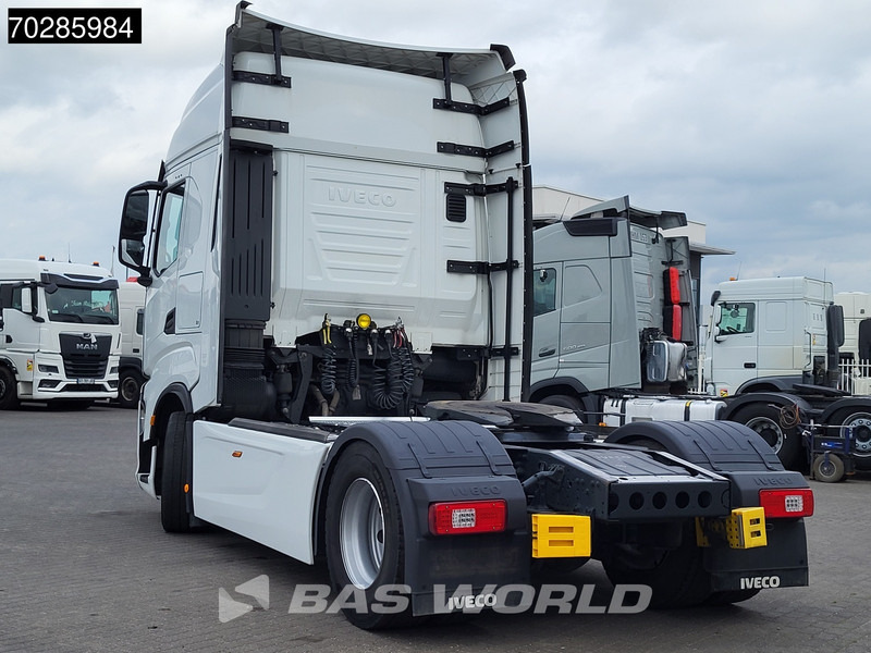 Iveco S-Way 490 4X2 Retarder Standklima 2xTanks Navi ACC LED Euro 6 - Sattelzugmaschine: das Bild 2 Iveco S-Way 490 4X2 Retarder Standklima 2xTanks Navi ACC LED Euro 6 - Sattelzugmaschine: das Bild 2