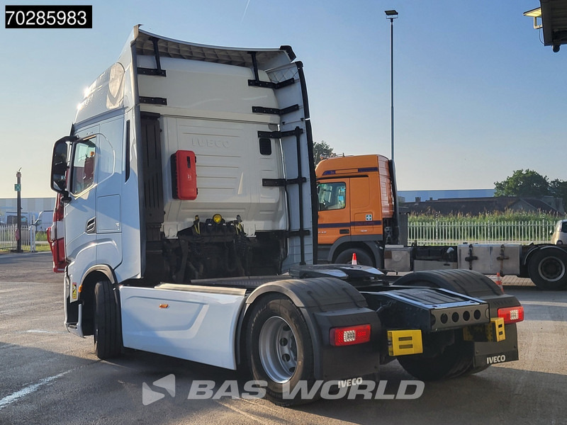 Iveco S-Way 490 4X2 Retarder Standklima 2xTanks Navi ACC LED Euro 6 - Sattelzugmaschine: das Bild 2 Iveco S-Way 490 4X2 Retarder Standklima 2xTanks Navi ACC LED Euro 6 - Sattelzugmaschine: das Bild 2