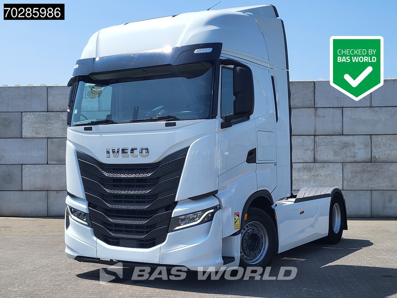 Iveco S-Way 490 4X2 Retarder Standklima 2xTanks Navi ACC LED Euro 6 - Sattelzugmaschine: das Bild 1 Iveco S-Way 490 4X2 Retarder Standklima 2xTanks Navi ACC LED Euro 6 - Sattelzugmaschine: das Bild 1
