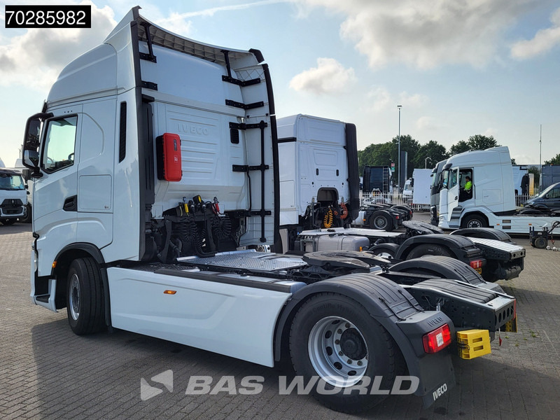 Iveco S-Way 490 4X2 Retarder Standklima 2xTanks Navi ACC LED Euro 6 - Sattelzugmaschine: das Bild 2 Iveco S-Way 490 4X2 Retarder Standklima 2xTanks Navi ACC LED Euro 6 - Sattelzugmaschine: das Bild 2
