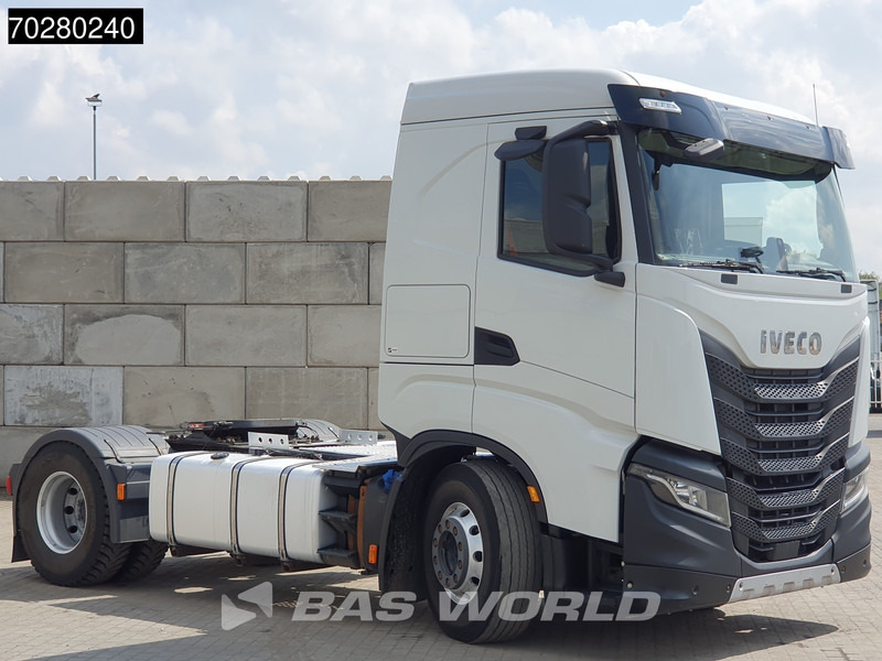 Iveco X-Way 480 4X2 Retarder Hydrauliek Alcoa's - Sattelzugmaschine: das Bild 2 Iveco X-Way 480 4X2 Retarder Hydrauliek Alcoa's - Sattelzugmaschine: das Bild 2