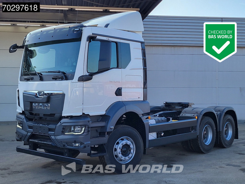 MAN TGS 33.440 6X4 NEW! Manual TN Euro2 Full-Steel Big-Axle Drumbrakes - Sattelzugmaschine: das Bild 1 MAN TGS 33.440 6X4 NEW! Manual TN Euro2 Full-Steel Big-Axle Drumbrakes - Sattelzugmaschine: das Bild 1