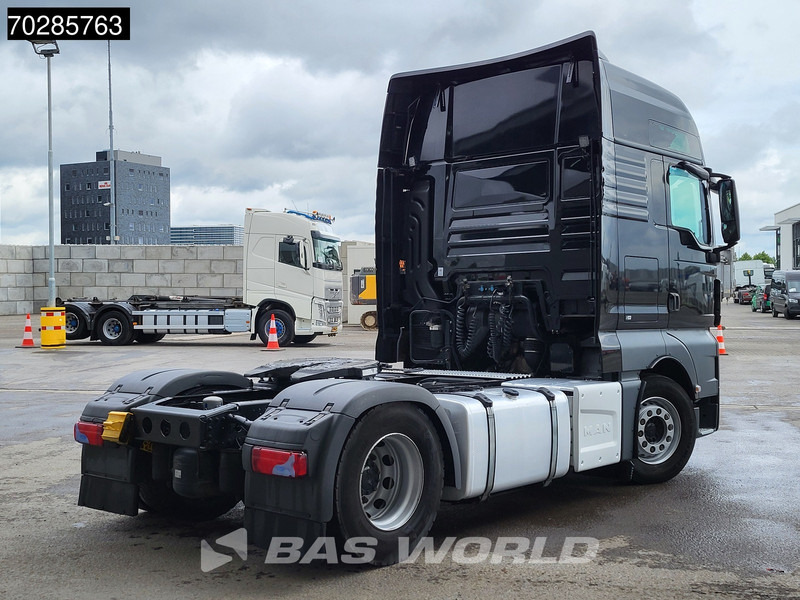 MAN TGX 18.470 4X2 XXL 2x Tanks Retarder Navi Standklima ACC - Sattelzugmaschine: das Bild 5 MAN TGX 18.470 4X2 XXL 2x Tanks Retarder Navi Standklima ACC - Sattelzugmaschine: das Bild 5