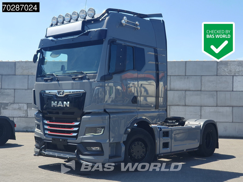 MAN TGX 18.520 4X2 Individual Lion S! GX Retarder Full-Air 2x Tanks Navi LED ACC Euro 6 - Sattelzugmaschine: das Bild 1 MAN TGX 18.520 4X2 Individual Lion S! GX Retarder Full-Air 2x Tanks Navi LED ACC Euro 6 - Sattelzugmaschine: das Bild 1