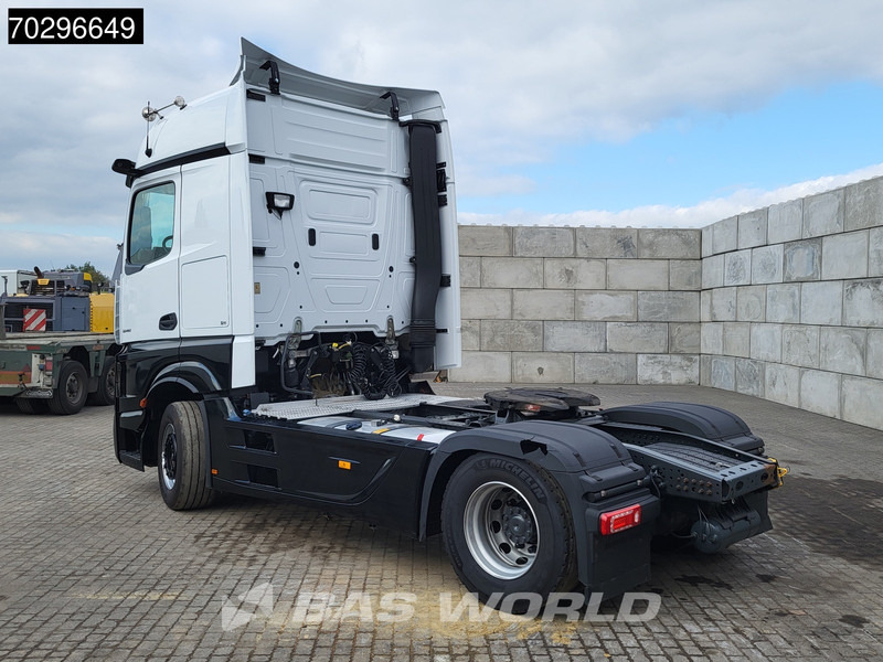Mercedes-Benz Actros 1848 4X2 BigSpace Retarder Xenon Standklima ACC Navi Euro 6 - Sattelzugmaschine: das Bild 2 Mercedes-Benz Actros 1848 4X2 BigSpace Retarder Xenon Standklima ACC Navi Euro 6 - Sattelzugmaschine: das Bild 2