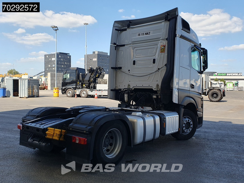 Mercedes-Benz Actros 1851 4X2 2xTanks Euro 6 - Sattelzugmaschine: das Bild 5 Mercedes-Benz Actros 1851 4X2 2xTanks Euro 6 - Sattelzugmaschine: das Bild 5