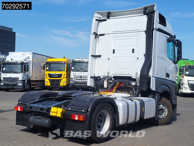 Mercedes-Benz Actros 1851 4X2 2xTanks Euro 6 - Sattelzugmaschine: das Bild 5 Mercedes-Benz Actros 1851 4X2 2xTanks Euro 6 - Sattelzugmaschine: das Bild 5