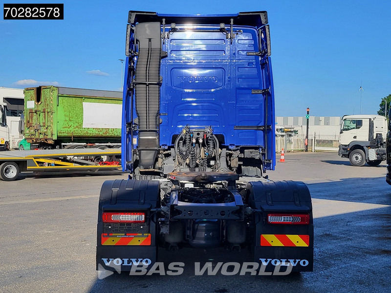 Volvo FH 500 4X2 TC Retarder I-ParkCool Navi Alcoa's - Sattelzugmaschine: das Bild 3 Volvo FH 500 4X2 TC Retarder I-ParkCool Navi Alcoa's - Sattelzugmaschine: das Bild 3