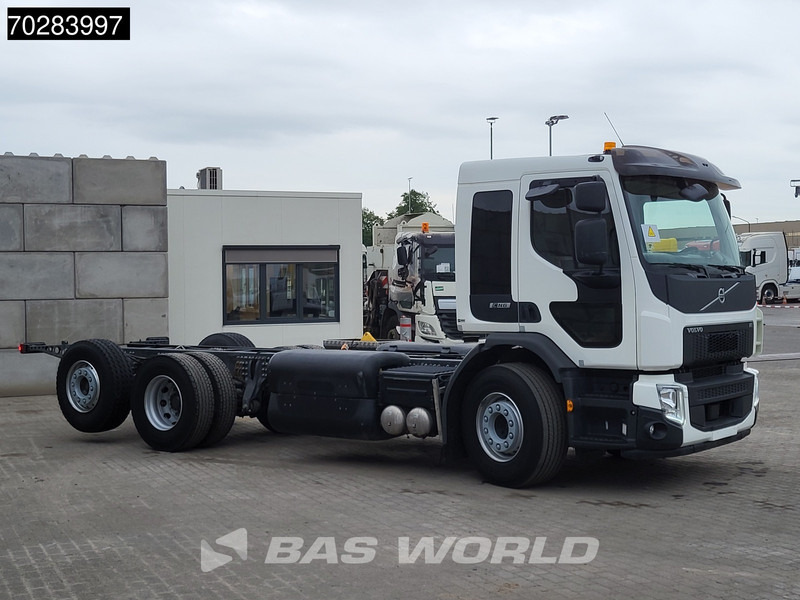 Volvo FE 320 FE 6X2 Retarder 2xTanks CNG Euro 6 - Fahrgestell LKW: das Bild 3 Volvo FE 320 FE 6X2 Retarder 2xTanks CNG Euro 6 - Fahrgestell LKW: das Bild 3