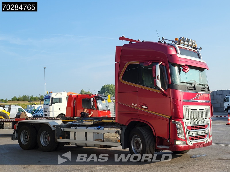 Volvo FH16 700 FH16 6X4 Full Air 20t Hook Xenon Euro 5 - Abrollkipper: das Bild 5 Volvo FH16 700 FH16 6X4 Full Air 20t Hook Xenon Euro 5 - Abrollkipper: das Bild 5