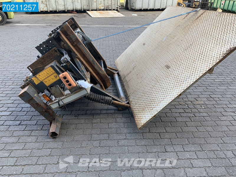 ZEPRO ZAEHD 200-175 MA Laadcapaciteit 2.000kg - Ladebordwand: das Bild 3 ZEPRO ZAEHD 200-175 MA Laadcapaciteit 2.000kg - Ladebordwand: das Bild 3
