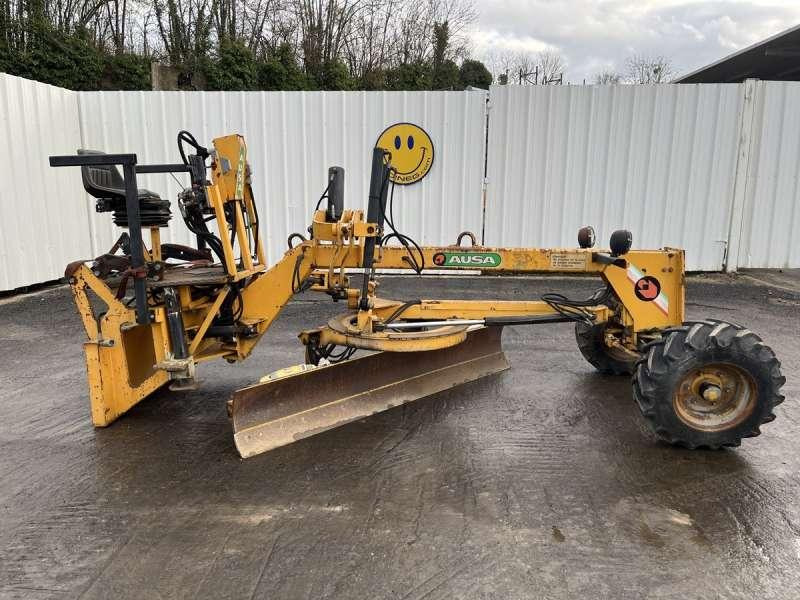 Ausa OP NV2500 - Grader: das Bild 1 Ausa OP NV2500 - Grader: das Bild 1