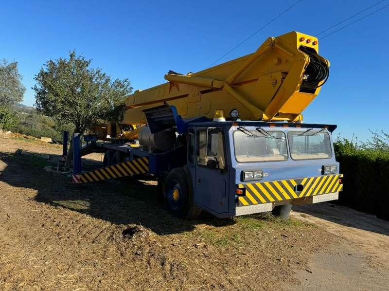CONDOR 125/S - Mobilkran: das Bild 2 CONDOR 125/S - Mobilkran: das Bild 2