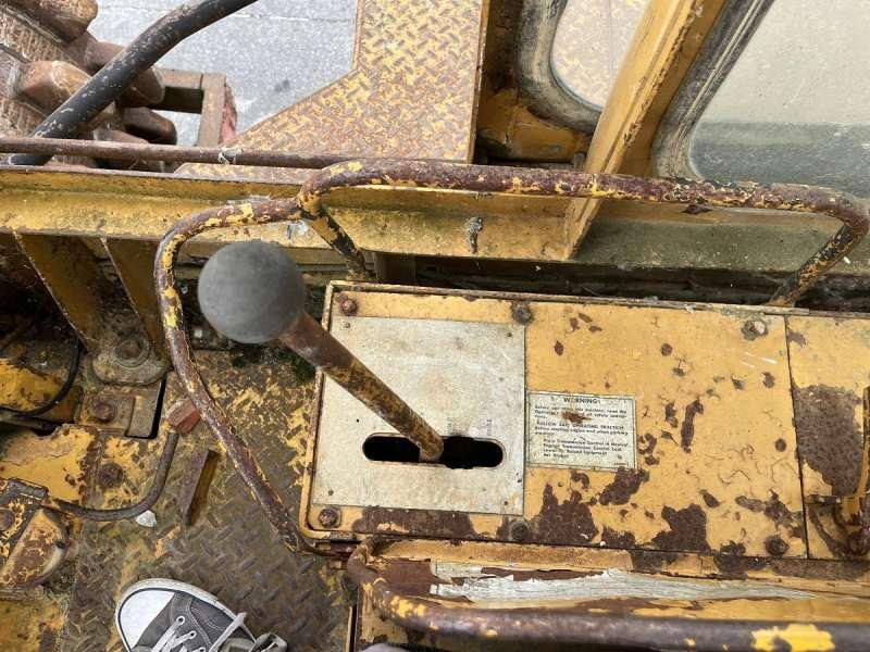 Walzenzug Caterpillar 825 + porte engins: das Bild 41