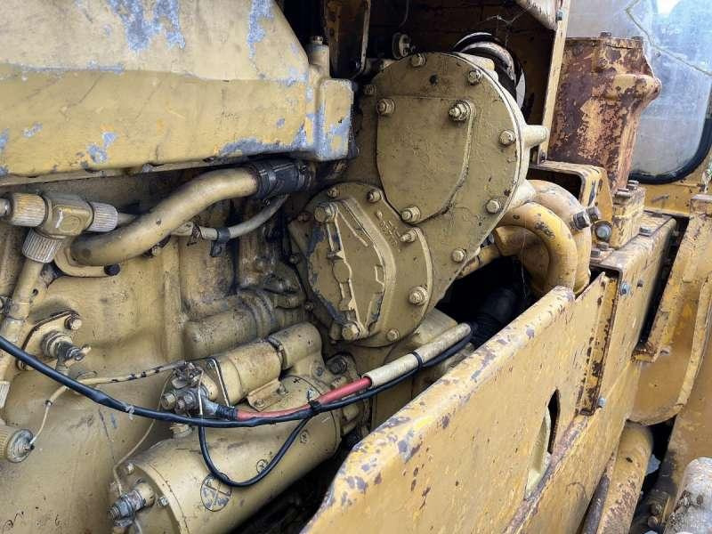 Walzenzug Caterpillar 825 + porte engins: das Bild 29