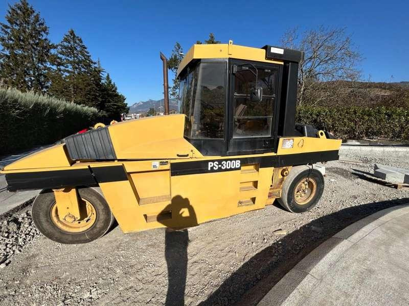 Caterpillar PS300B - Gummiradwalze: das Bild 3 Caterpillar PS300B - Gummiradwalze: das Bild 3