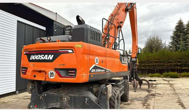 Doosan DX250WMH-7 - Mobilbagger: das Bild 4 Doosan DX250WMH-7 - Mobilbagger: das Bild 4