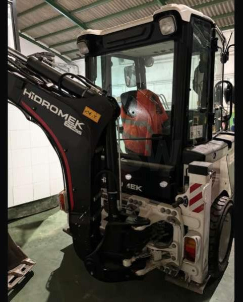 Hidromek HMK62SS - Baggerlader: das Bild 3 Hidromek HMK62SS - Baggerlader: das Bild 3