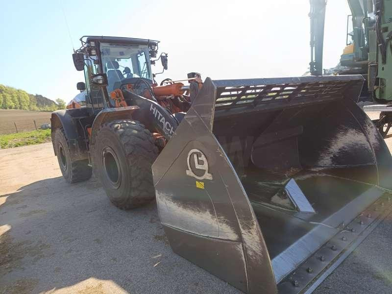 Hitachi ZW220-7 - Radlader: das Bild 2 Hitachi ZW220-7 - Radlader: das Bild 2