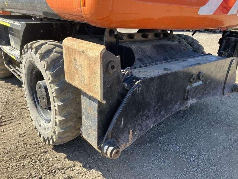 Mobilbagger Hitachi ZX180W-7: das Bild 7 Mobilbagger Hitachi ZX180W-7: das Bild 7