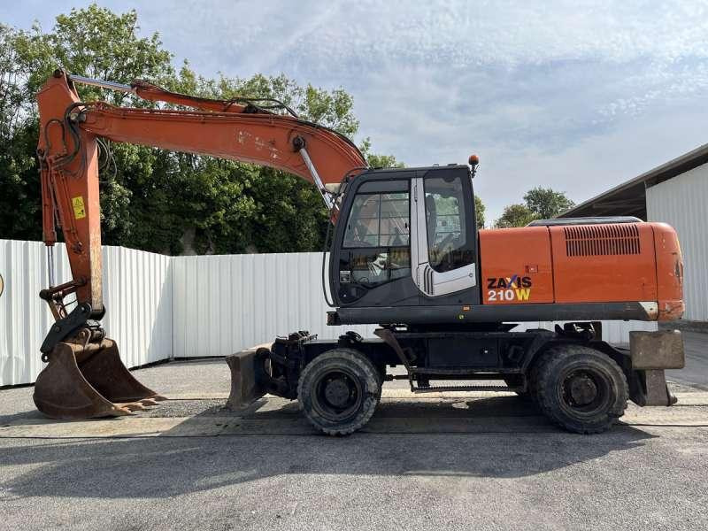 Hitachi ZX210W-3 - Mobilbagger: das Bild 4 Hitachi ZX210W-3 - Mobilbagger: das Bild 4