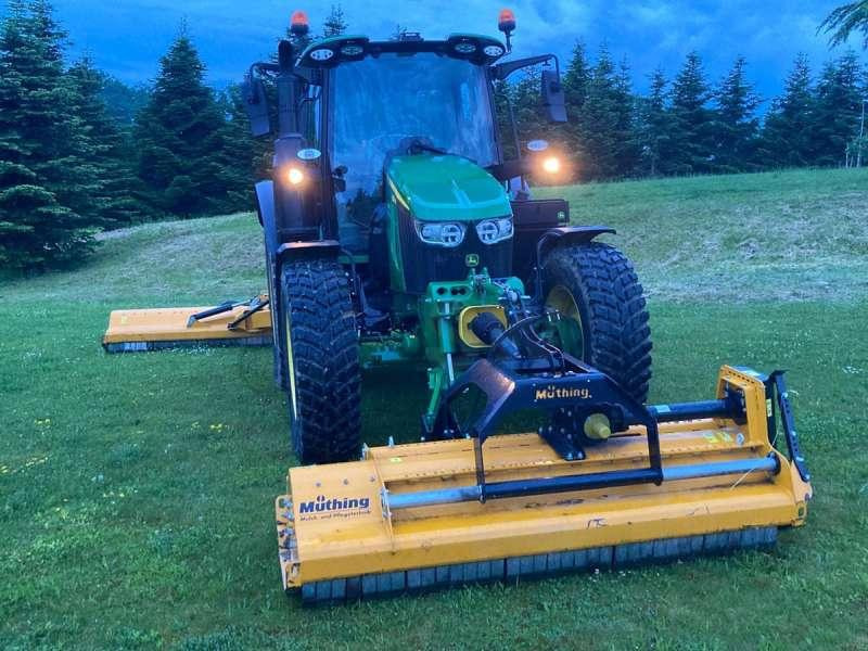 John Deere 6120M - Traktor: das Bild 2 John Deere 6120M - Traktor: das Bild 2