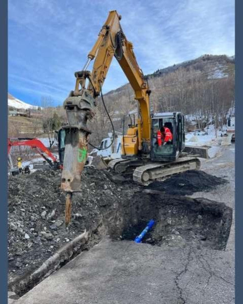 Kato HD514MR - Kettenbagger: das Bild 5 Kato HD514MR - Kettenbagger: das Bild 5