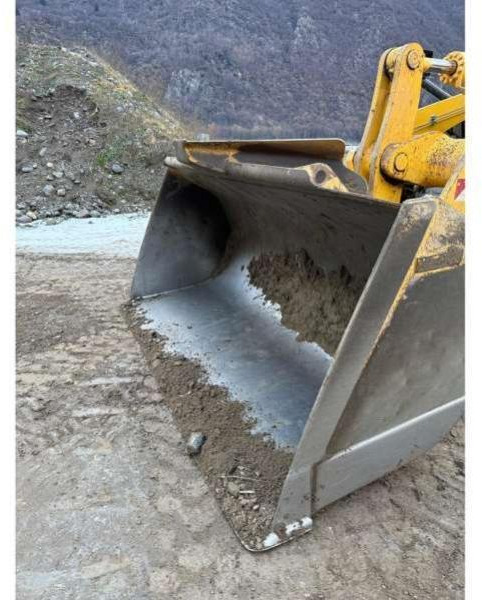 Radlader Komatsu WA380-8: das Bild 6 Radlader Komatsu WA380-8: das Bild 6