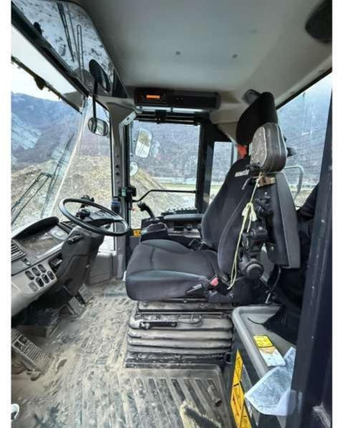 Radlader Komatsu WA380-8: das Bild 10 Radlader Komatsu WA380-8: das Bild 10