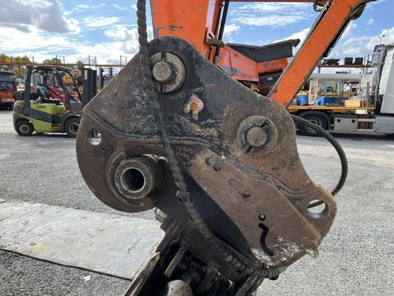 Mobilbagger Liebherr A918 COMPACT: das Bild 13