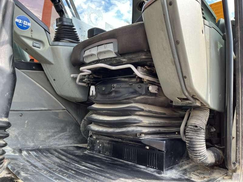 Mobilbagger Liebherr A918 COMPACT: das Bild 42