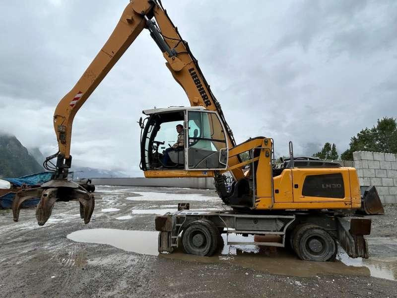 Liebherr LH30M LITRONIC - Umschlagbagger: das Bild 3 Liebherr LH30M LITRONIC - Umschlagbagger: das Bild 3