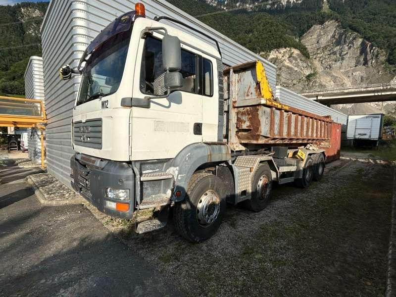 MAN TGA 35.440 8X4 - Abrollkipper: das Bild 2 MAN TGA 35.440 8X4 - Abrollkipper: das Bild 2