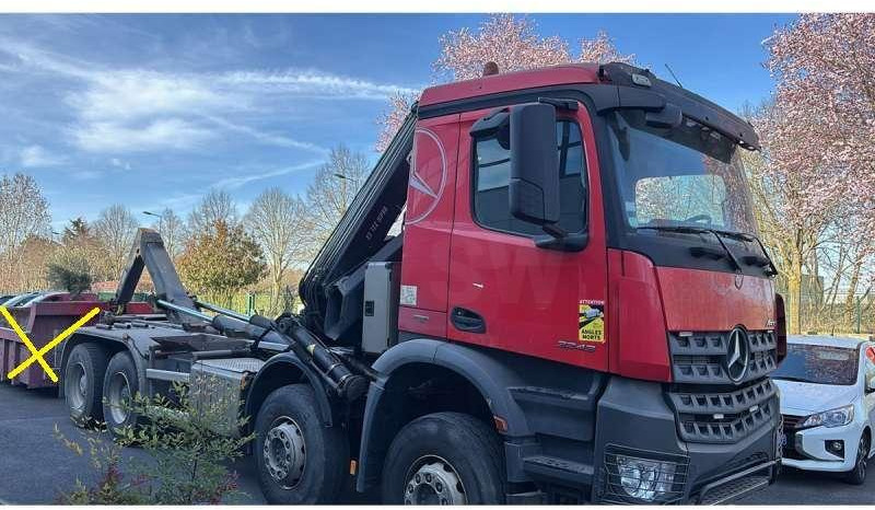 Mercedes GRUE AROCS 3243 8X4 - Abrollkipper: das Bild 3 Mercedes GRUE AROCS 3243 8X4 - Abrollkipper: das Bild 3