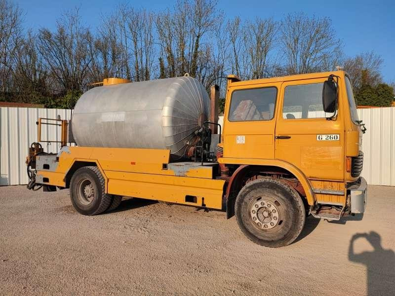 Renault G260 - Bitumenspritzmaschine: das Bild 1 Renault G260 - Bitumenspritzmaschine: das Bild 1
