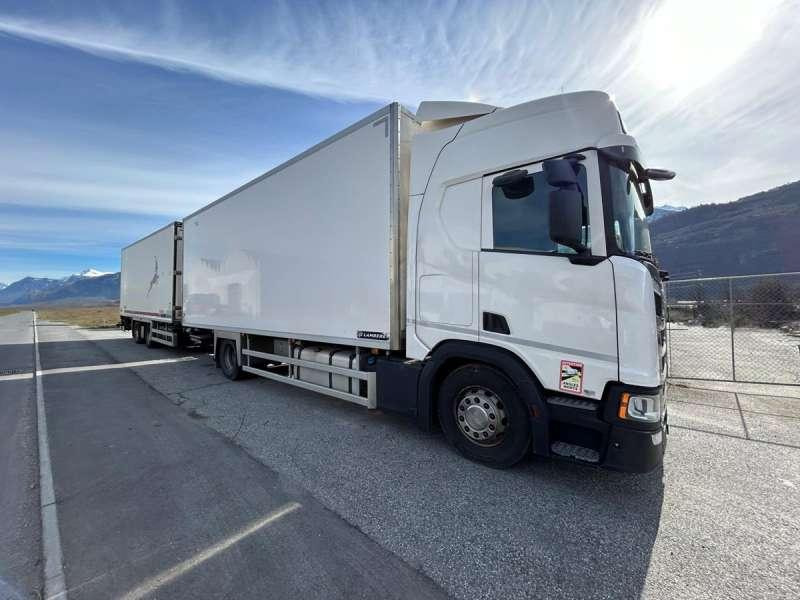 Scania R450 4X2 - Sattelzugmaschine: das Bild 1 Scania R450 4X2 - Sattelzugmaschine: das Bild 1