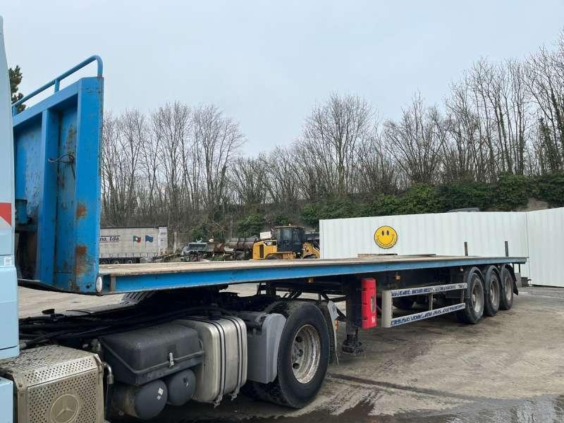 Trax 3 ESSIEUX - Pritschenauflieger/ Plattformauflieger: das Bild 2 Trax 3 ESSIEUX - Pritschenauflieger/ Plattformauflieger: das Bild 2