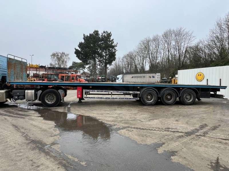 Trax 3 ESSIEUX - Pritschenauflieger/ Plattformauflieger: das Bild 4 Trax 3 ESSIEUX - Pritschenauflieger/ Plattformauflieger: das Bild 4