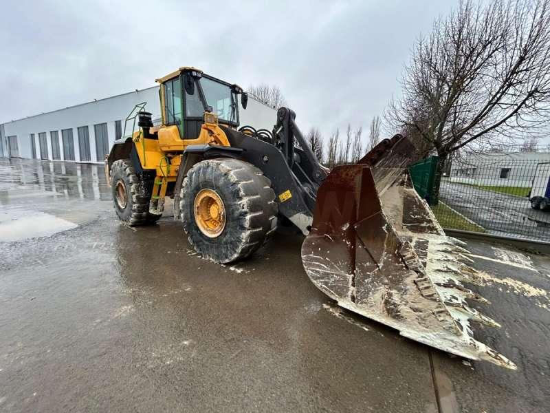 Volvo L220H - Radlader: das Bild 2 Volvo L220H - Radlader: das Bild 2