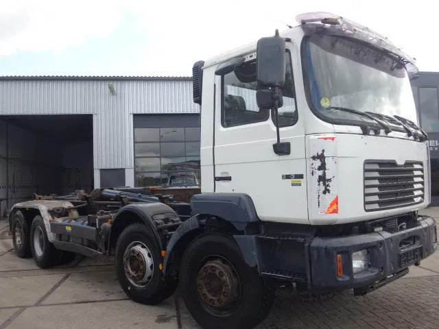 MAN 364 8x4 - Fahrgestell LKW: das Bild 1 MAN 364 8x4 - Fahrgestell LKW: das Bild 1