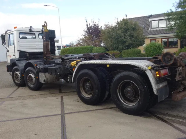 MAN 364 8x4 - Fahrgestell LKW: das Bild 2 MAN 364 8x4 - Fahrgestell LKW: das Bild 2