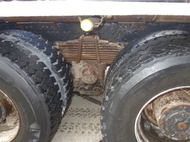 MAN 364 8x4 - Fahrgestell LKW: das Bild 4 MAN 364 8x4 - Fahrgestell LKW: das Bild 4