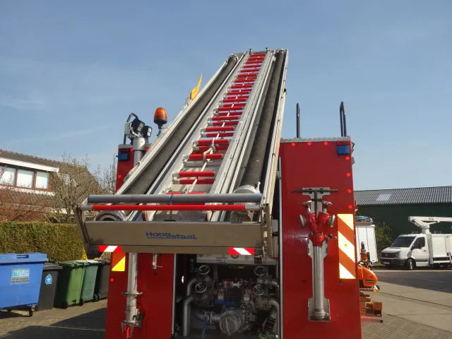 Feuerwehrfahrzeug MAN LE 250 godiva pump with holmatro set: das Bild 8