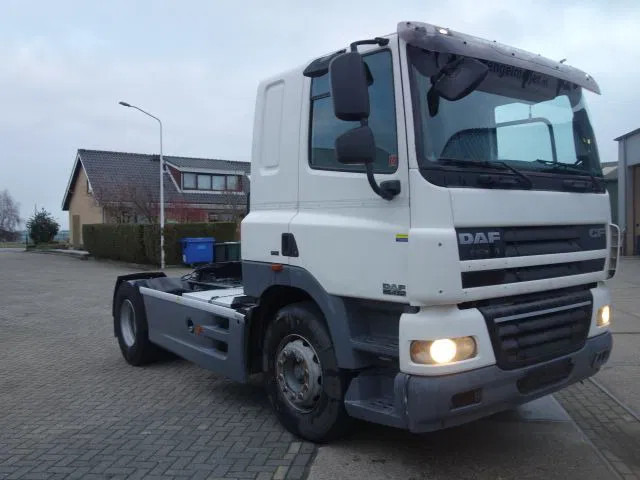 DAF CF 410 - Sattelzugmaschine: das Bild 2 DAF CF 410 - Sattelzugmaschine: das Bild 2