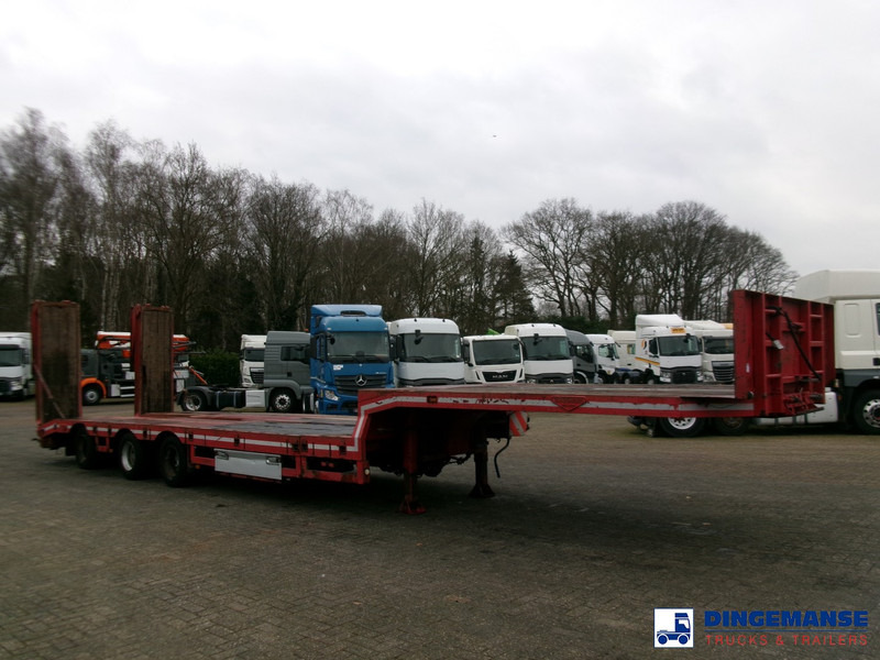 Broshuis 3-axle semi lowbed trailer 45t + ramps - DAMAGED - Tieflader Auflieger: das Bild 2 Broshuis 3-axle semi lowbed trailer 45t + ramps - DAMAGED - Tieflader Auflieger: das Bild 2