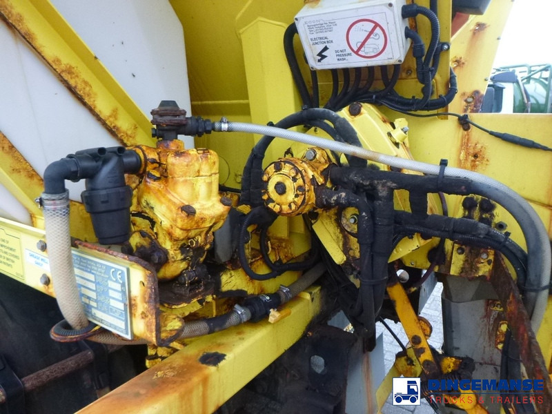 Schneeräumfahrzeug DAF LF 55.220 4X2 RHD salt spreader / gritter: das Bild 16